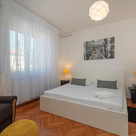 Apartman Karmen Trogir Exterior photo